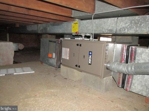 2757 Princeton Pike, Lawrence Township NJ  08648-3220 exterior