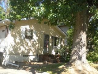 981 Harrison Ave, Akron, OH 44314-2772