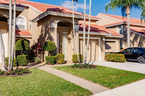 2525 Aspen Creek Ln, Naples, FL 34119-8986