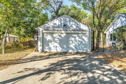 301 Haswell Dr, Bryan TX 77803-4757 exterior