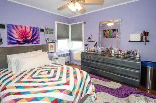 35 Walsh Ln, Westbury NY  11590-1029 exterior