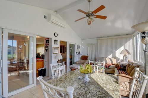 5136 Mirror Lk Blvd, Boynton Beach FL  33472-1211 exterior