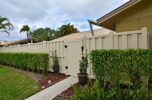 5653 Golden Eagle Cir, West Palm Beach, FL 33418-1502