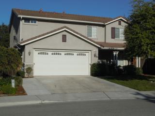 1750 Brentwood Ct, Hollister, CA 95023-8110