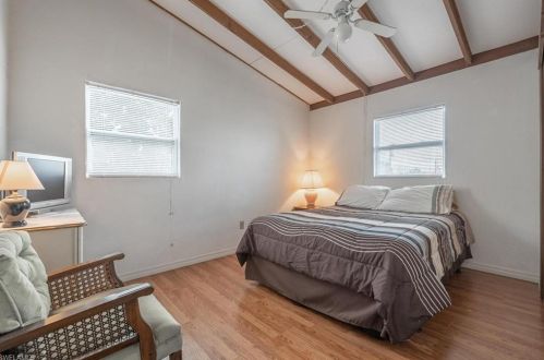 1047 Schooner Ln, Moore Haven FL  33471-8231 exterior