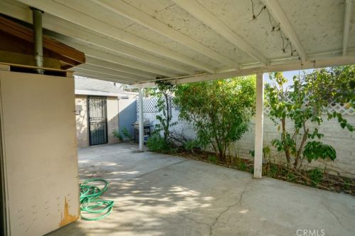 660 Laurel St, Colton CA  92324-2422 exterior