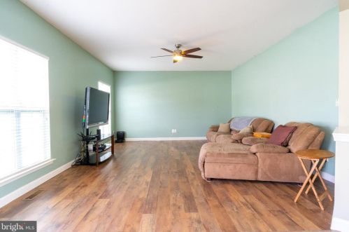 297 Viola Dr, Magnolia DE  19962-3654 exterior