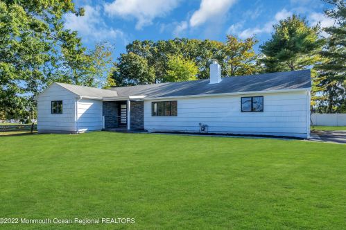 126 Locust Ave, West Long Branch, NJ 07764-1658