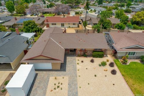 2562 Ashwood St, Orange, CA 92865-2711