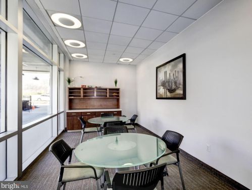 2202 Margraf Cir, Woodbridge VA  22191-4071 exterior