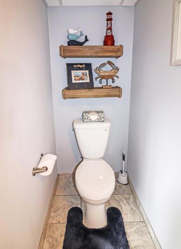 3346 Boone Cir, Minneapolis MN 55427-1851 exterior