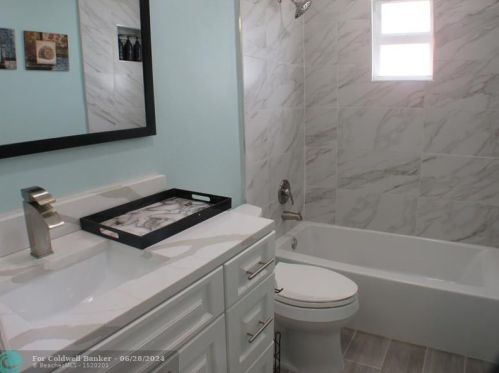 516 4 Ter, Cape Coral FL  33909-0020 exterior