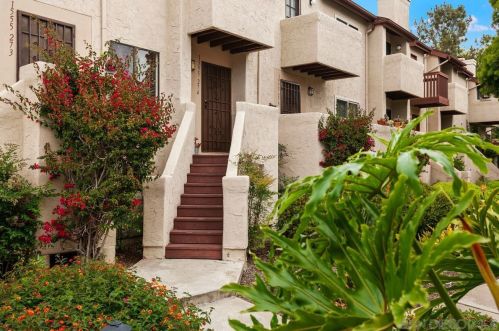 1555 Northrim Ct, San Diego, CA 92111-7374