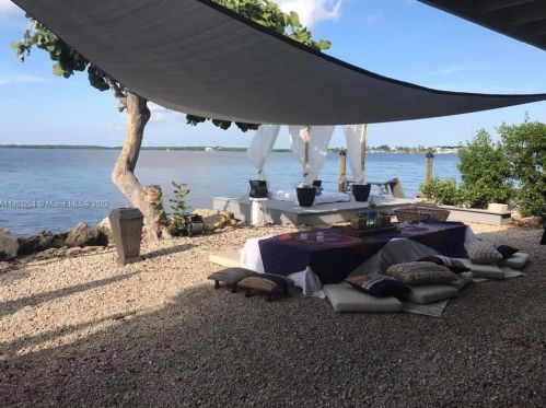 26 North Dr, Key Largo FL  33037-2917 exterior