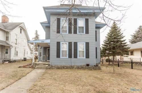 203 Main St, Swanton, OH 43558-1033