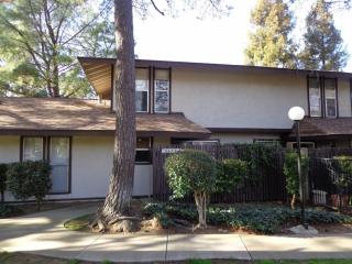 5452 Roundtree Pl, Concord, CA 94521-7985