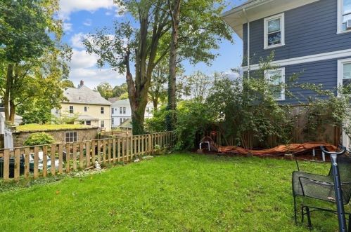 16 Ricker Rd, Newton MA  02458-2127 exterior