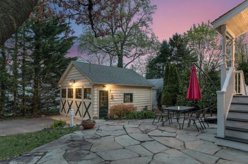 285 Grove St, Montclair NJ  07042-4220 exterior