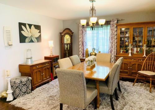 221 150, Valpo IN  46383-9559 exterior