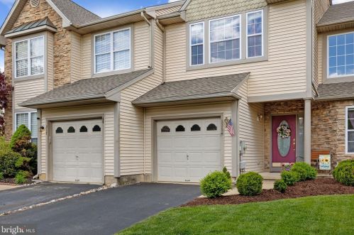 219 Roosevelt Blvd, Berlin Boro, NJ 08009-7105