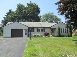211 Sunnybrook Dr, Syracuse, NY 13219-1231