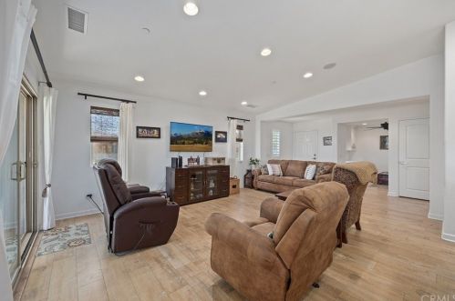 29471 Village Pkwy, Lake Elsinore, CA 92530-4606