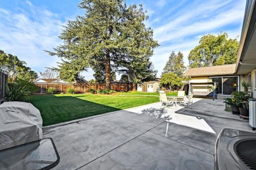 1449 Branham Ln, San Jose CA  95111-2760 exterior