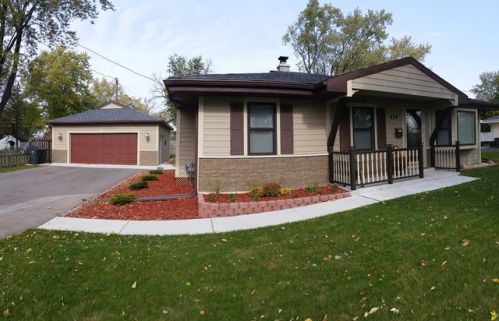 434 Andrews St, Mukwonago, WI 53149-1504