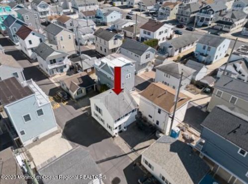 27 Surf Way, Lavallette, NJ 08735-3217