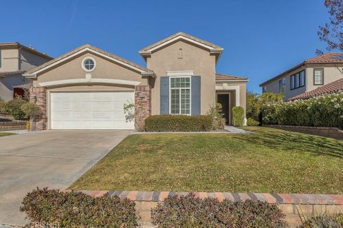 26425 Shakespeare Ln, Santa Clarita, CA 91381-1425