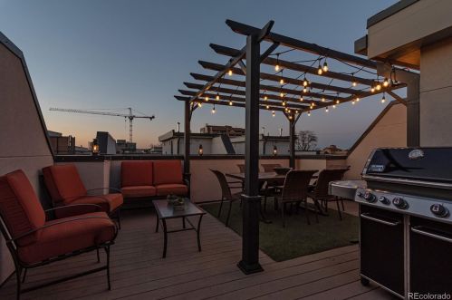 1311 Jackson St, Denver CO 80205-5052 exterior