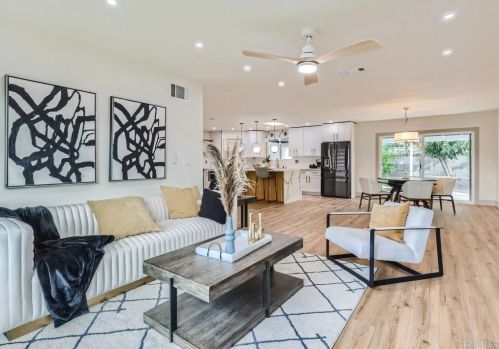 7445 Golfcrest Dr, San Diego CA 92119-1202 exterior