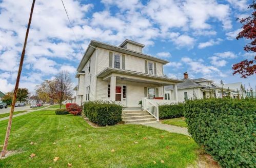 332 Van Deman St, Washington Ch, OH 43160-1064