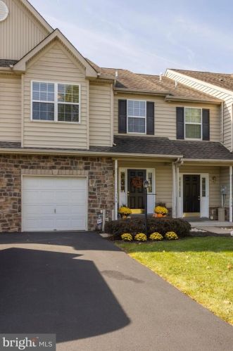136 Providence Ln, Lansdale, PA 19446-6666