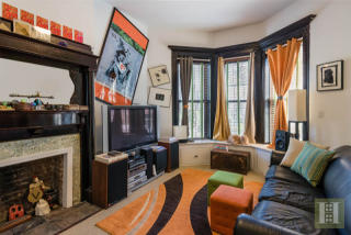 222 Macon St, Brooklyn, NY 11216-2405