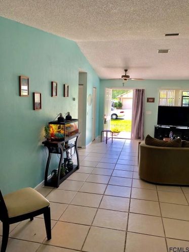 92 Burroughs Dr, Palm Coast, FL 32137-9499