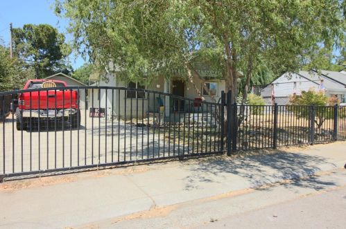 6715 6th St, Rio Linda, CA 95673-3415