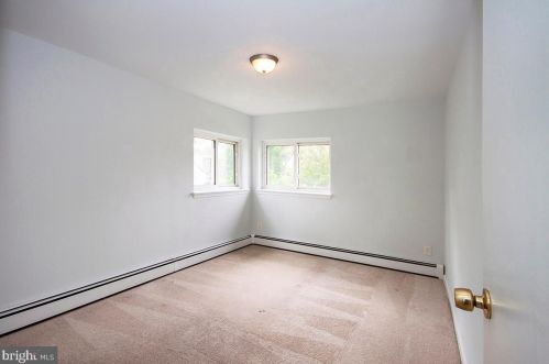 424 2nd Ave, Gloucester NJ  08031-1411 exterior