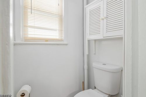 42 Park End Pl, East Orange NJ  07018-1113 exterior