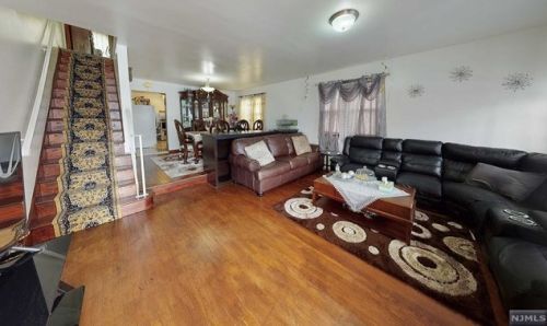 73 Maple St, Paterson NJ  07522-1411 exterior