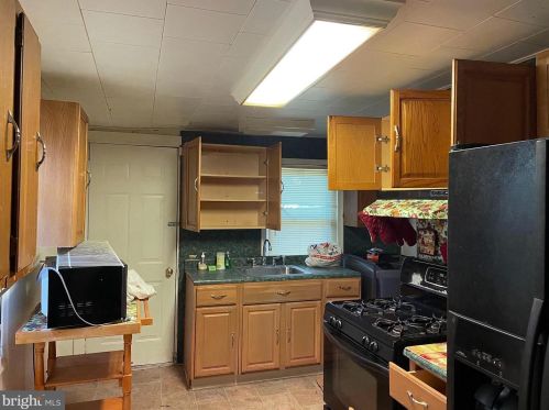 1126 3rd St, Wilmington, DE 19805-3626