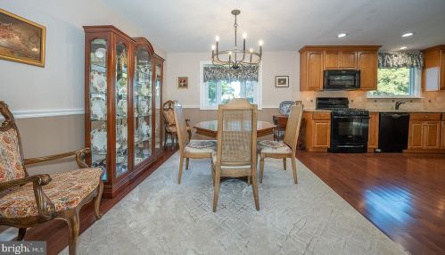 296 Waverly Rd, Southampton PA  18966-3353 exterior