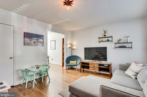 2205 Douglas St, Washington, DC 20018-2129