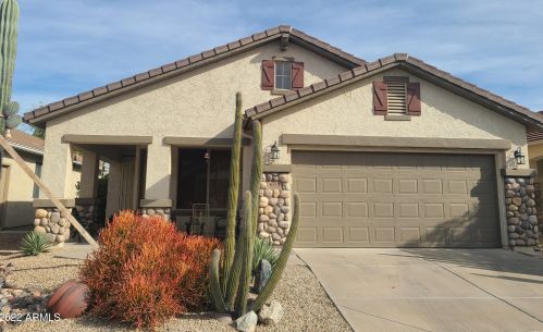 660 Twin Peaks Pkwy, San Tan Valley AZ  85143-5829 exterior