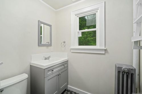 1025 Peekskill Hollow Rd, Tompkins Corners NY  10579-1715 exterior