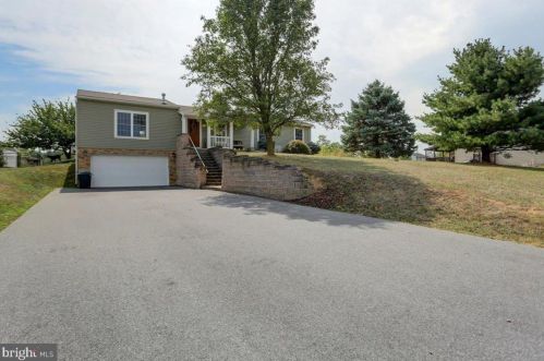 3926 Albert Ave, Upton, PA 17225-8311