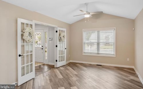 17 Hillside Ln, Berlin Boro NJ  08009-1703 exterior