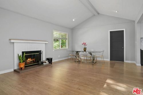 3985 Alta Mesa Dr, North Hollywood CA  91604-4010 exterior