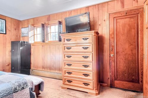 4100 Pearl St, Englewood CO 80113-6913 exterior