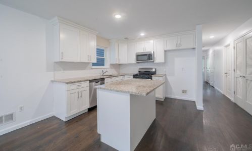 69 13 St, Newark NJ 07107-1108 exterior